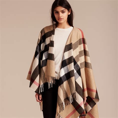 burberry zip up poncho|how to wear burberry poncho.